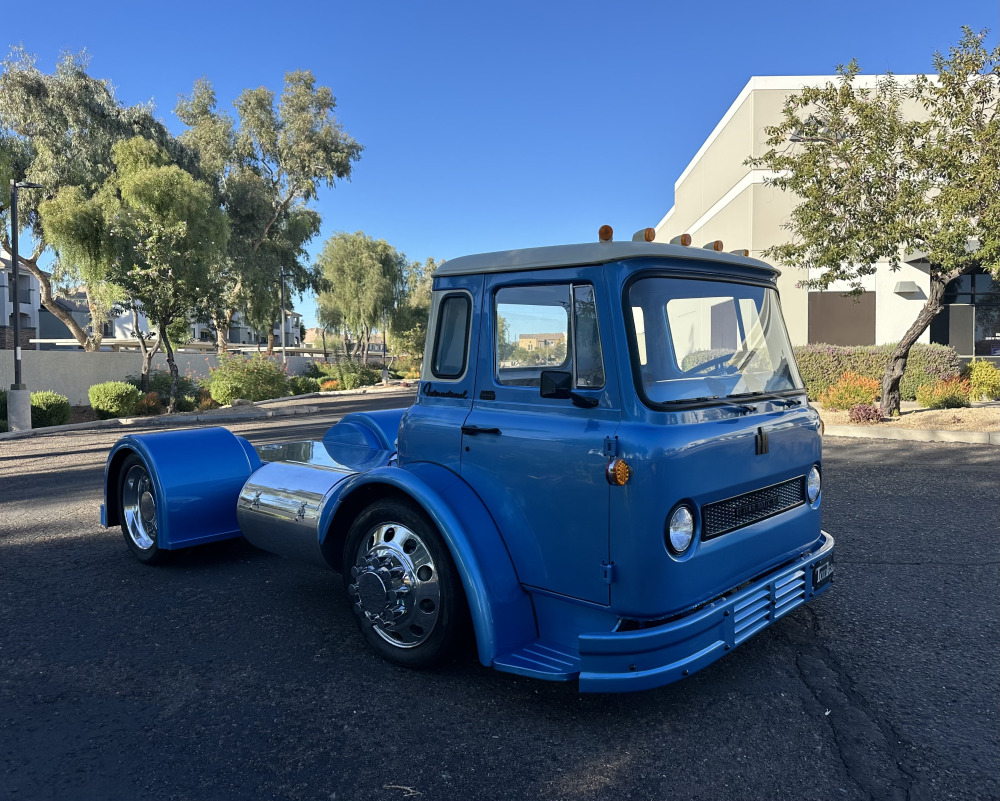 
								1967 International Custom COE full									