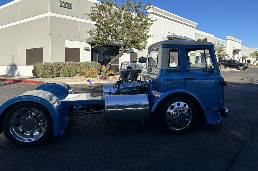 
								1967 International Custom COE full									