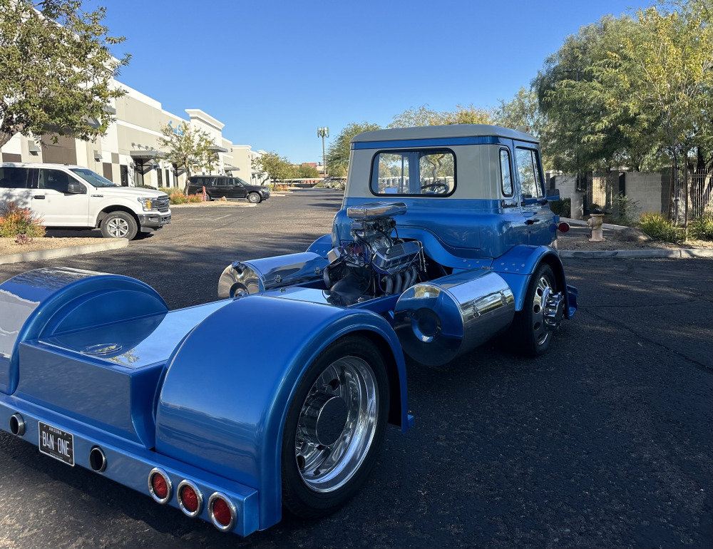 
								1967 International Custom COE full									