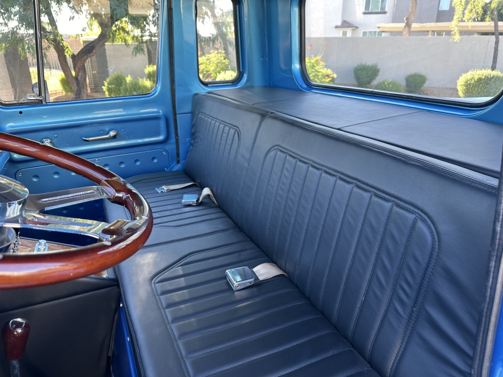 
								1967 International Custom COE full									