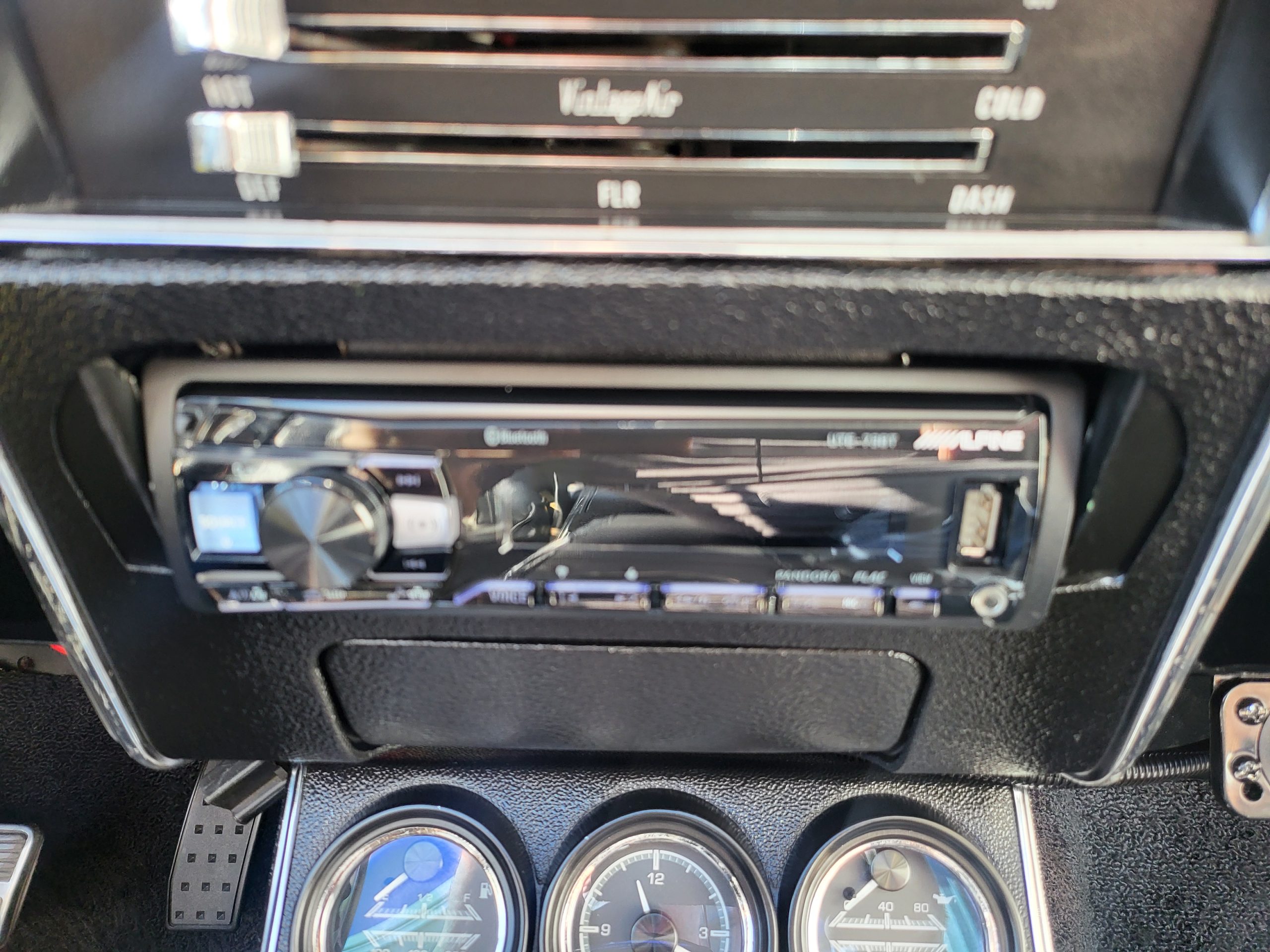 
								1967 Chevrolet Camaro Convertible full									