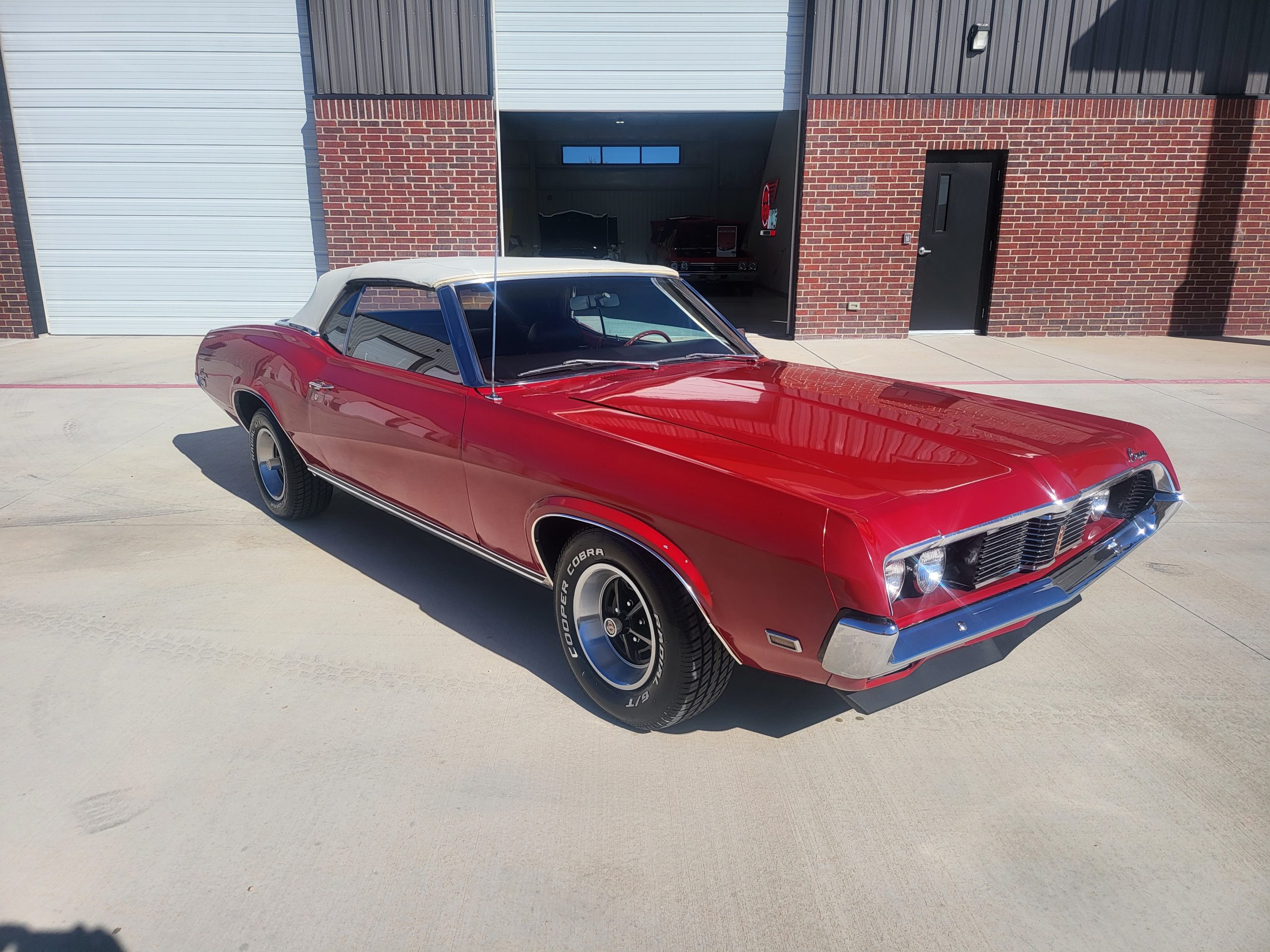 
								1969 Mercury Cougar Convertible full									
