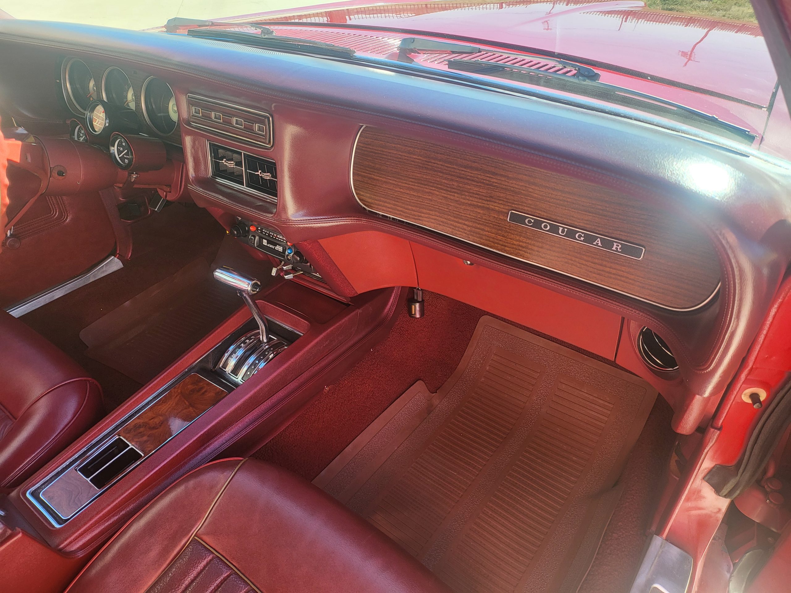 
								1969 Mercury Cougar Convertible full									
