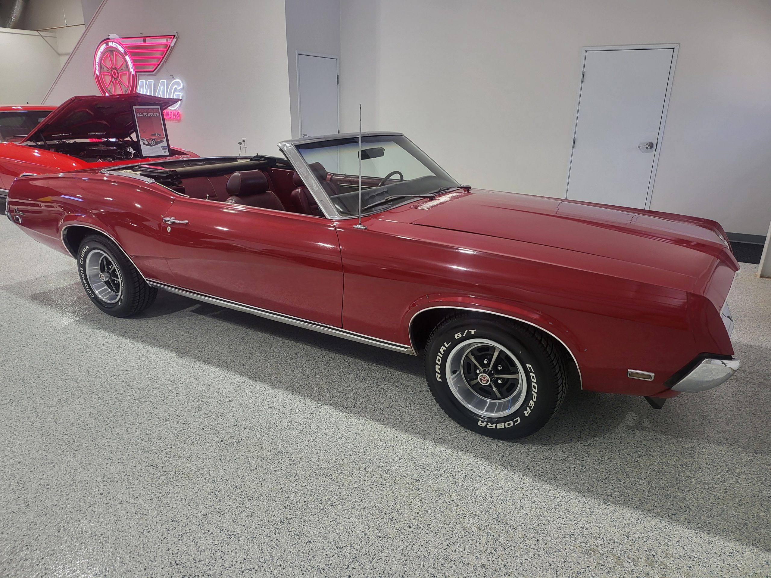 
								1969 Mercury Cougar Convertible full									