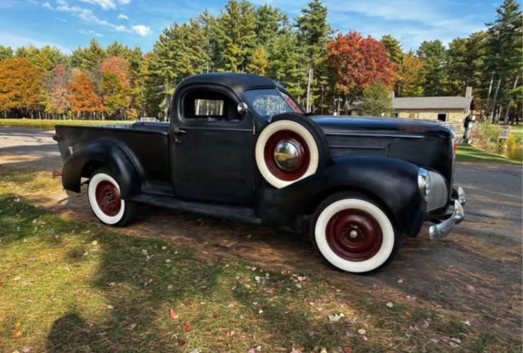 
								1939 Studebaker Coupe Express full									