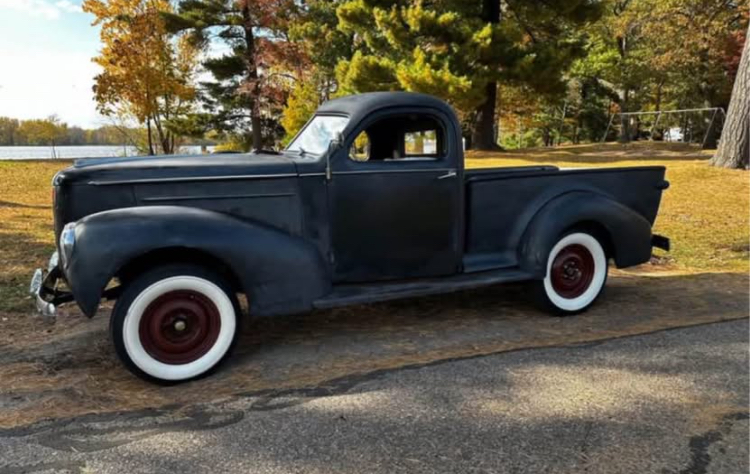 
								1939 Studebaker Coupe Express full									