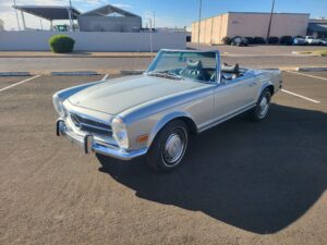 1969 Mercedes Benz 280SL Pagoda