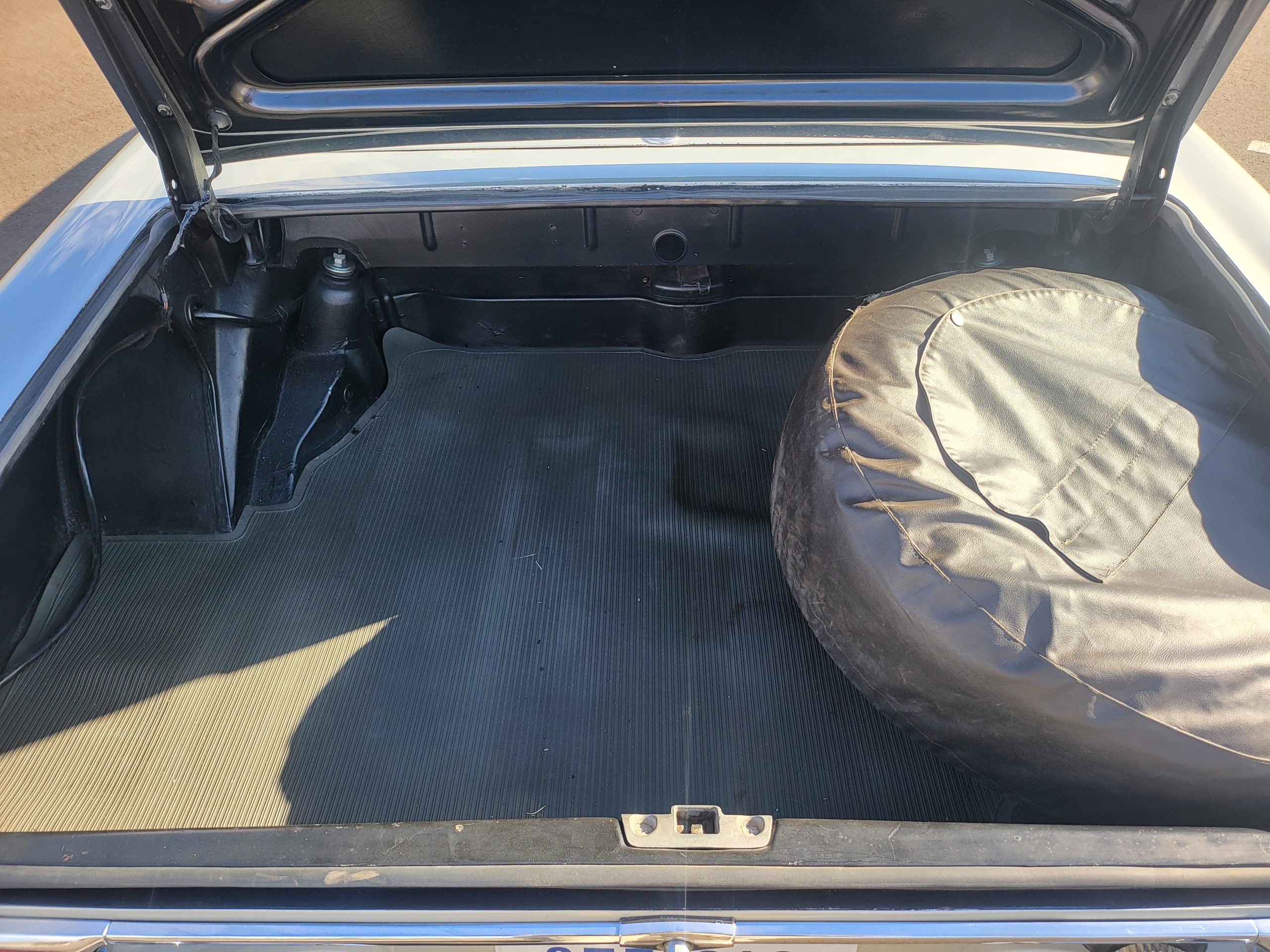 
								1969 Mercedes Benz 280SL Pagoda full									