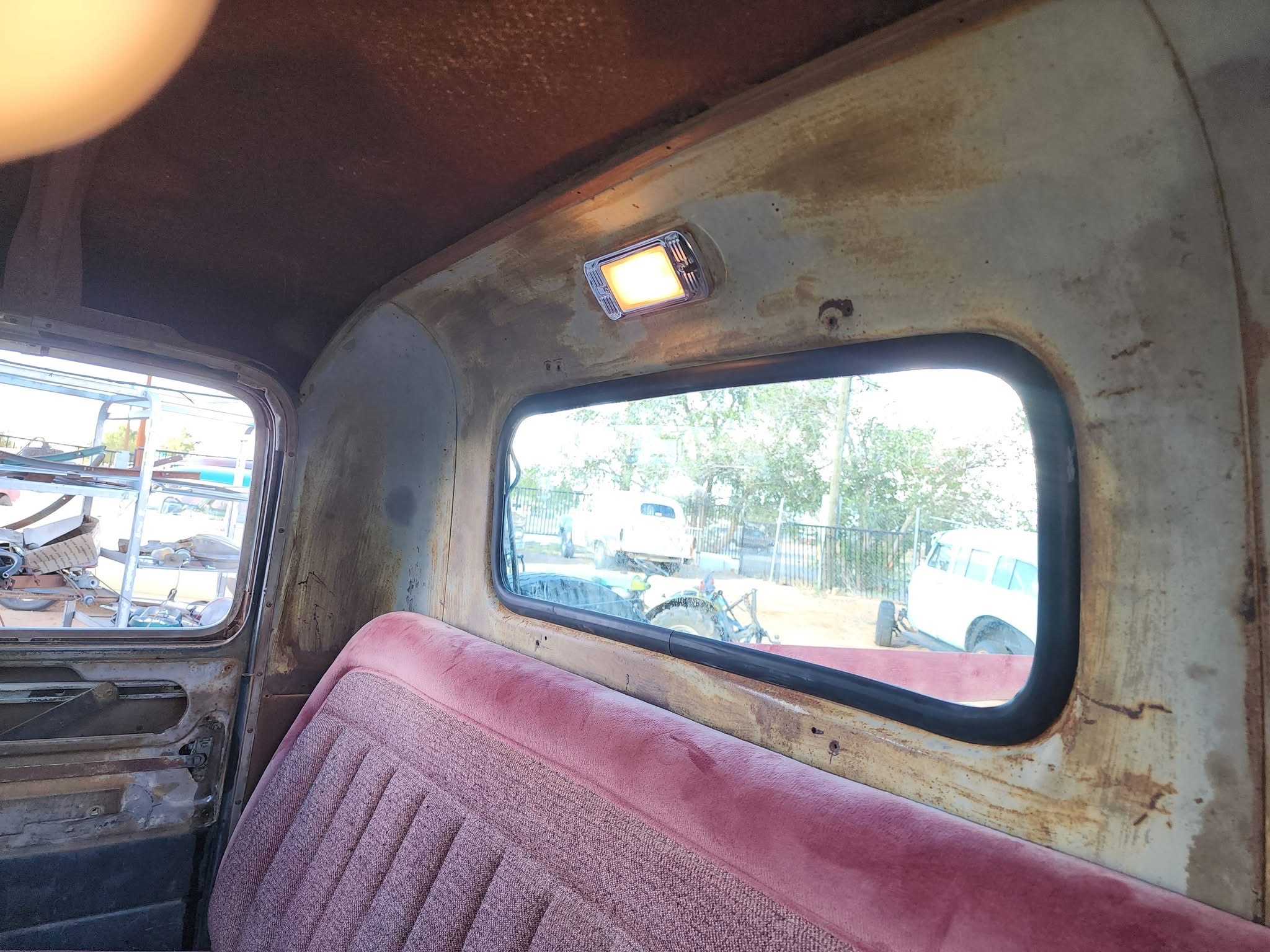 
								1948 Chevrolet 1/2T Pickup full									