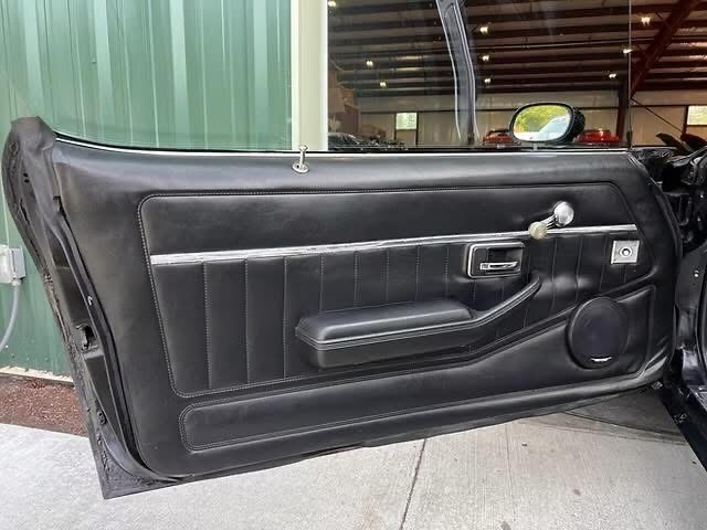 
								1980 Chevrolet Camaro Z/28 full									