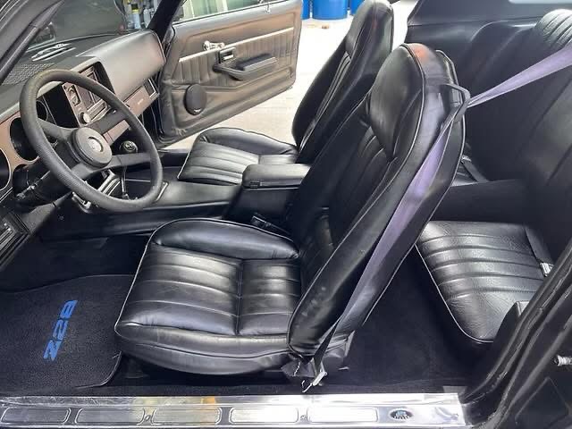 
								1980 Chevrolet Camaro Z/28 full									