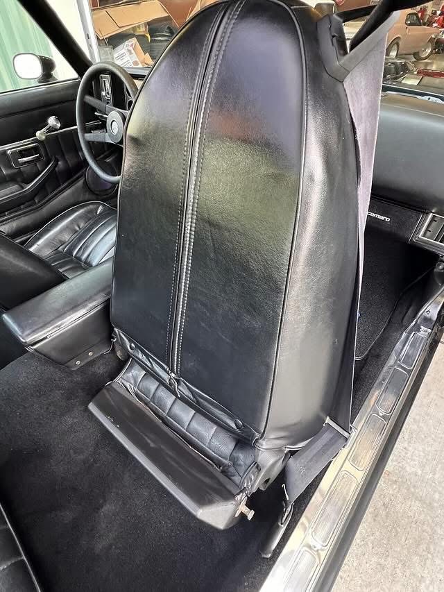
								1980 Chevrolet Camaro Z/28 full									