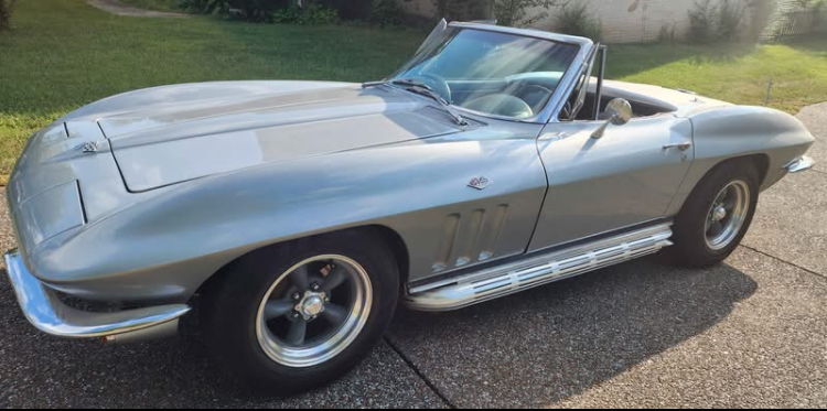 
								1965 Chevrolet Corvette full									