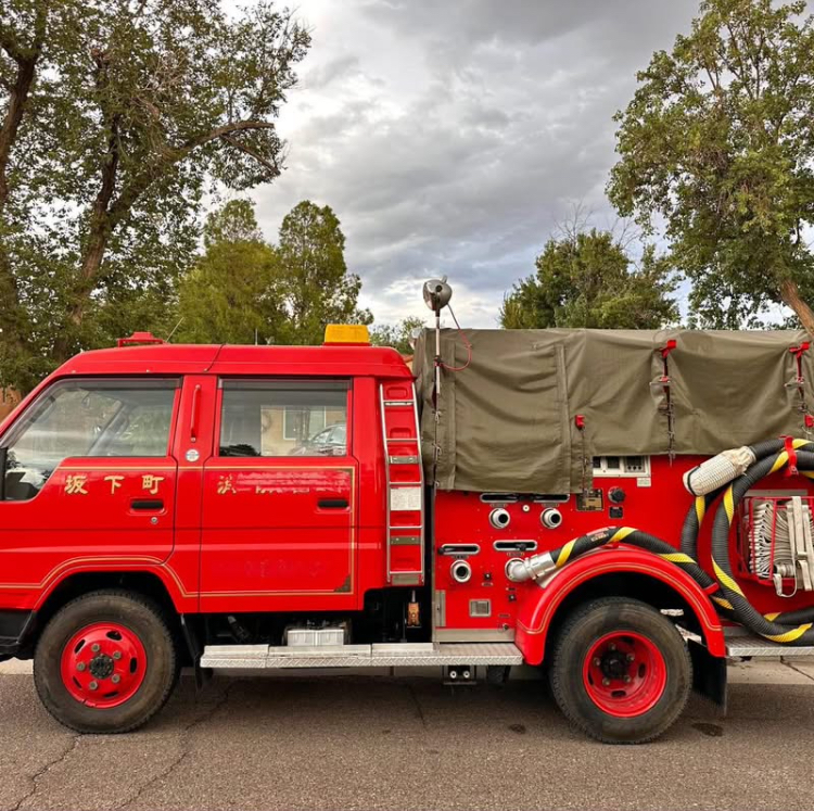 
								1996 Toyota 4×4 diesel firetruck full									