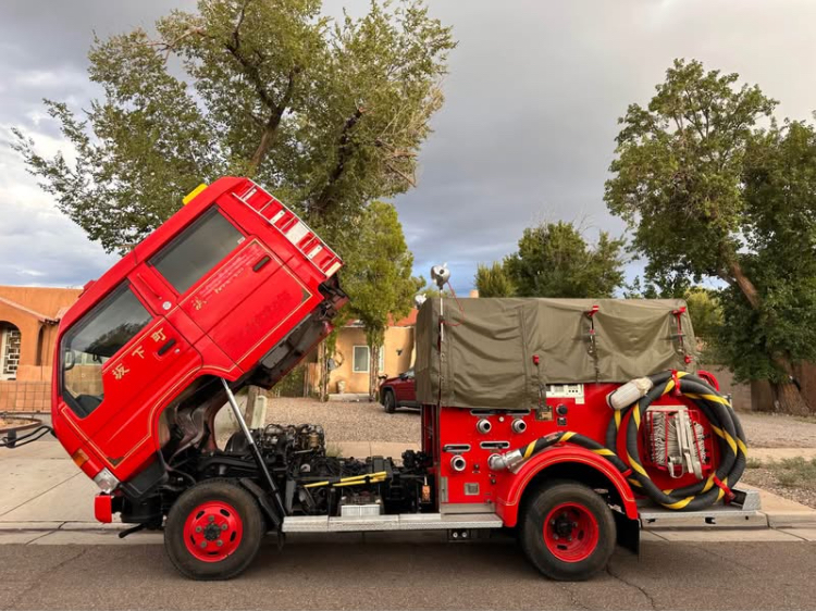 
								1996 Toyota 4×4 diesel firetruck full									
