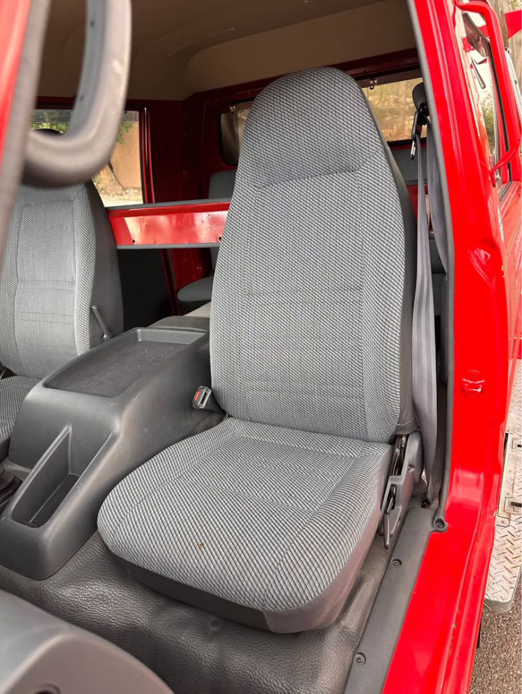 
								1996 Toyota 4×4 diesel firetruck full									