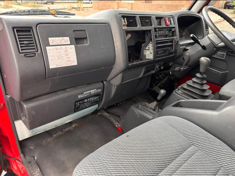 
								1996 Toyota 4×4 diesel firetruck full									
