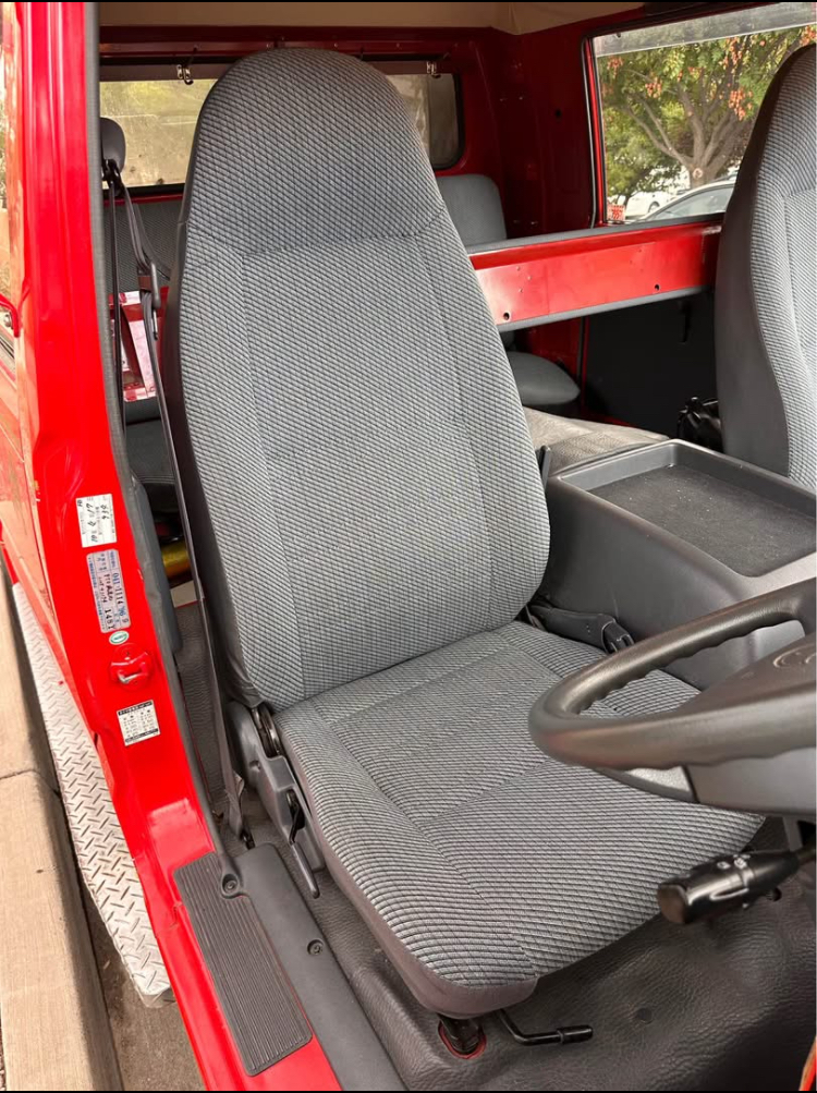 
								1996 Toyota 4×4 diesel firetruck full									