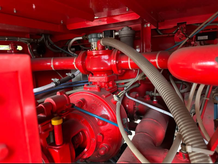 
								1996 Toyota 4×4 diesel firetruck full									