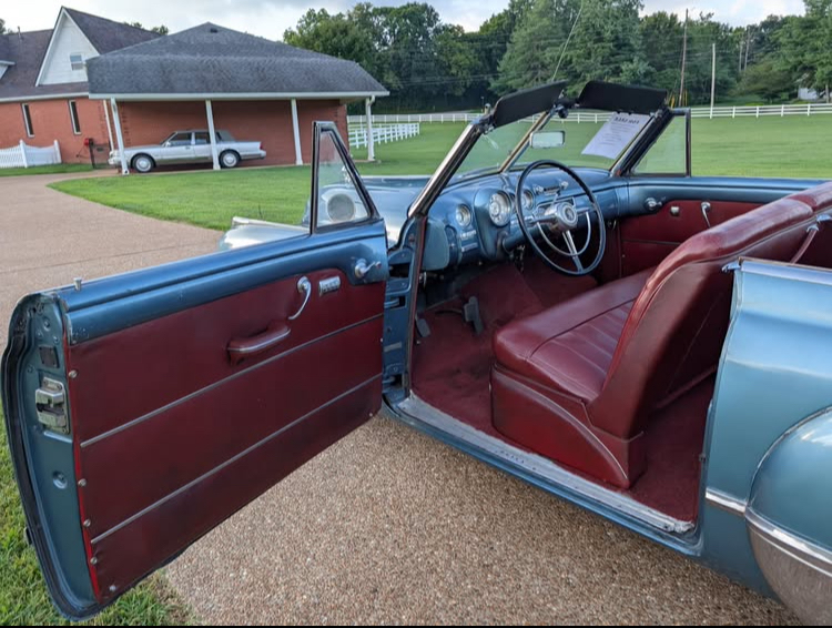 
								1949 Buick Super convertible full									