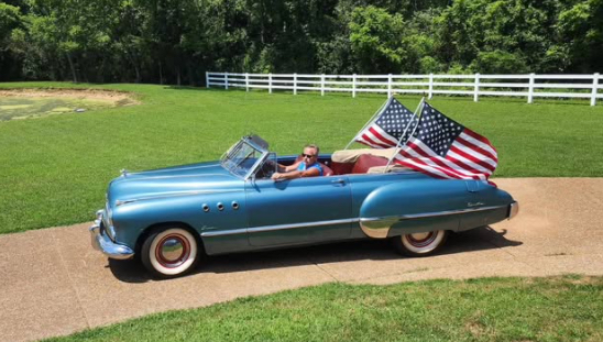 
								1949 Buick Super convertible full									