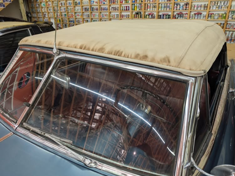 
								1949 Buick Super convertible full									