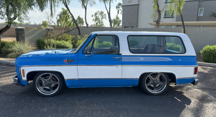 
								1974 Chevrolet K5 Blazer Custom full									