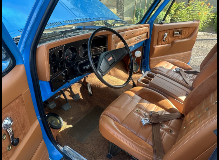 
								1974 Chevrolet K5 Blazer Custom full									