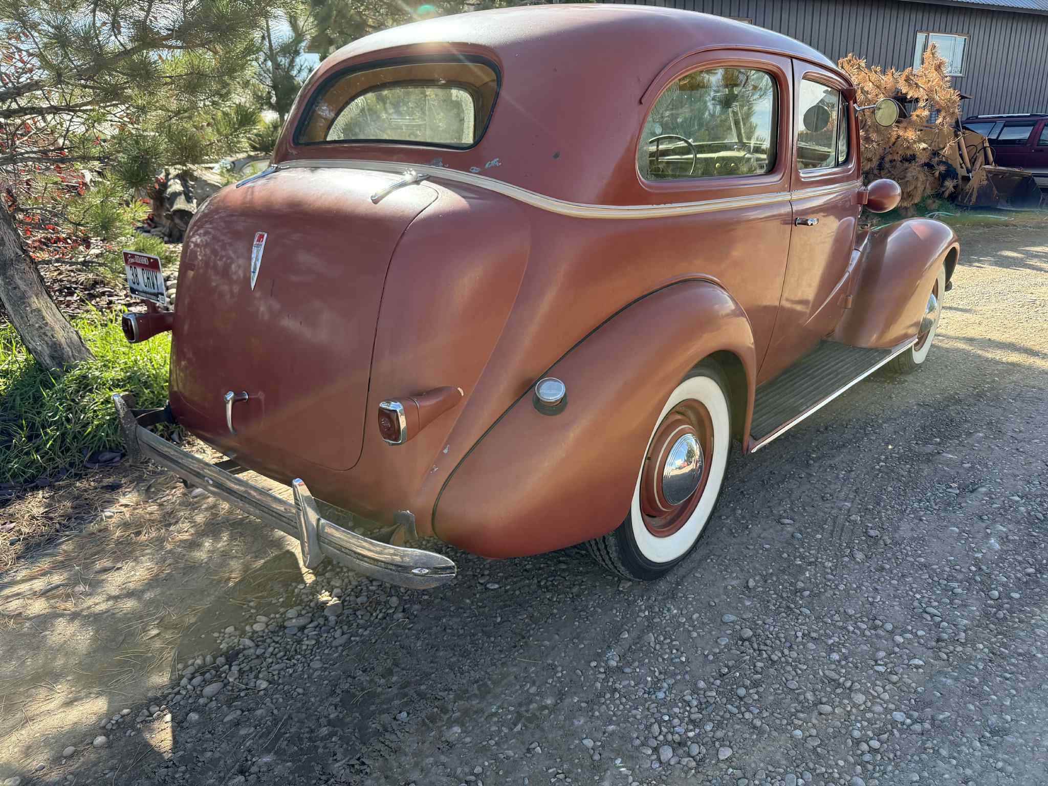 
								1938 Chevrolet 2-Door Sedan full									
