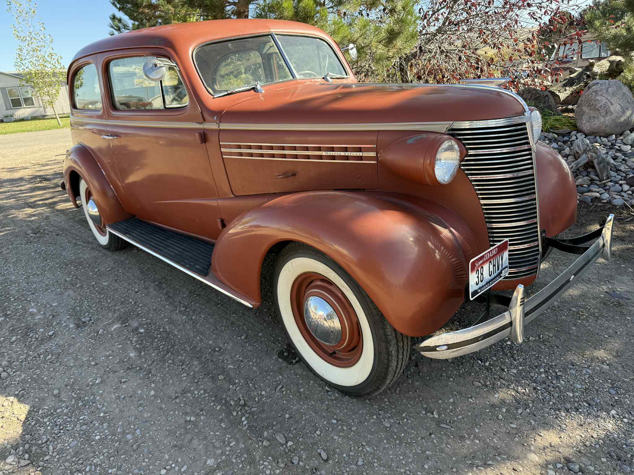 
								1938 Chevrolet 2-Door Sedan full									