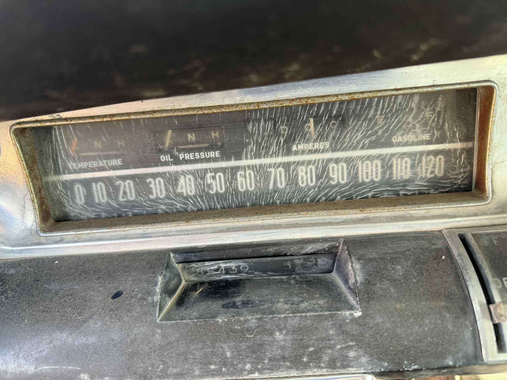 
								1957 Buick Super full									