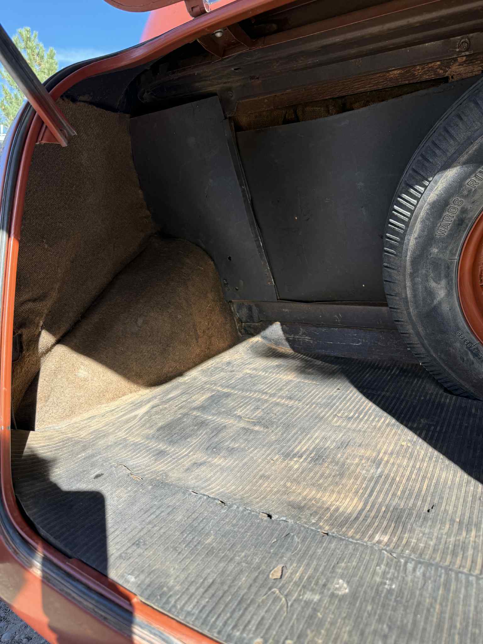 
								1938 Chevrolet 2-Door Sedan full									