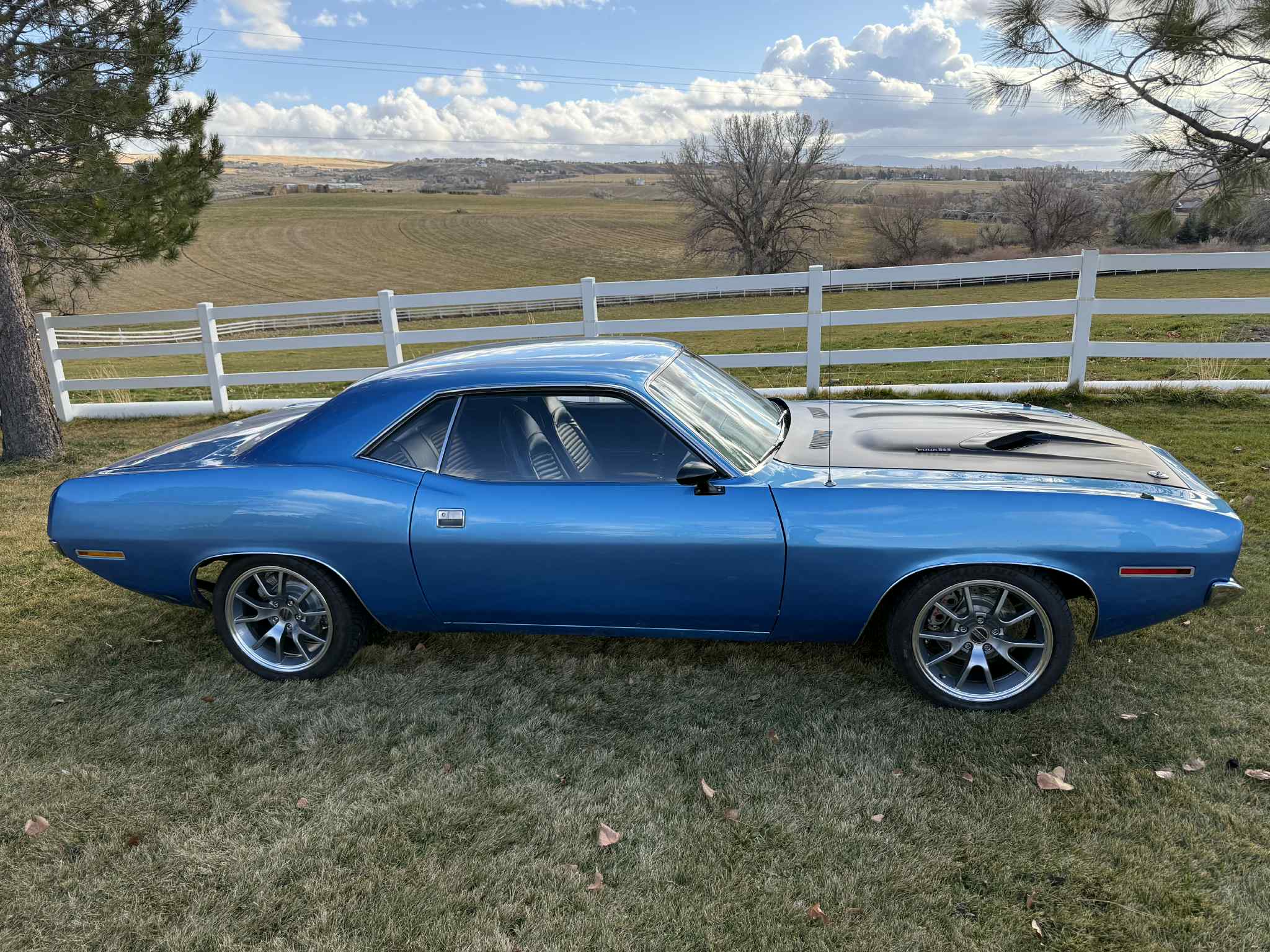 
								1970 Plymouth ‘Cuda full									