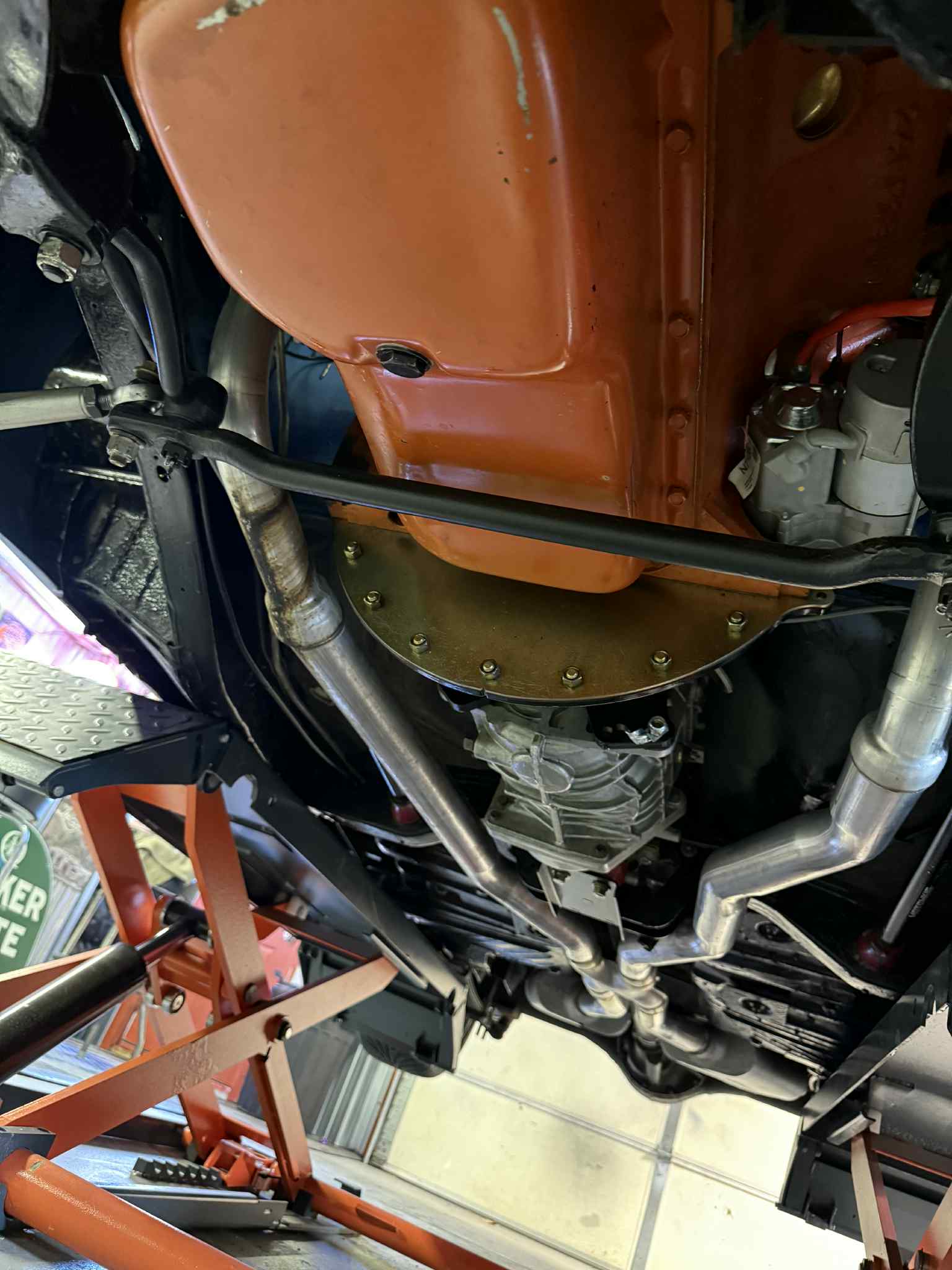 
								1970 Plymouth ‘Cuda full									