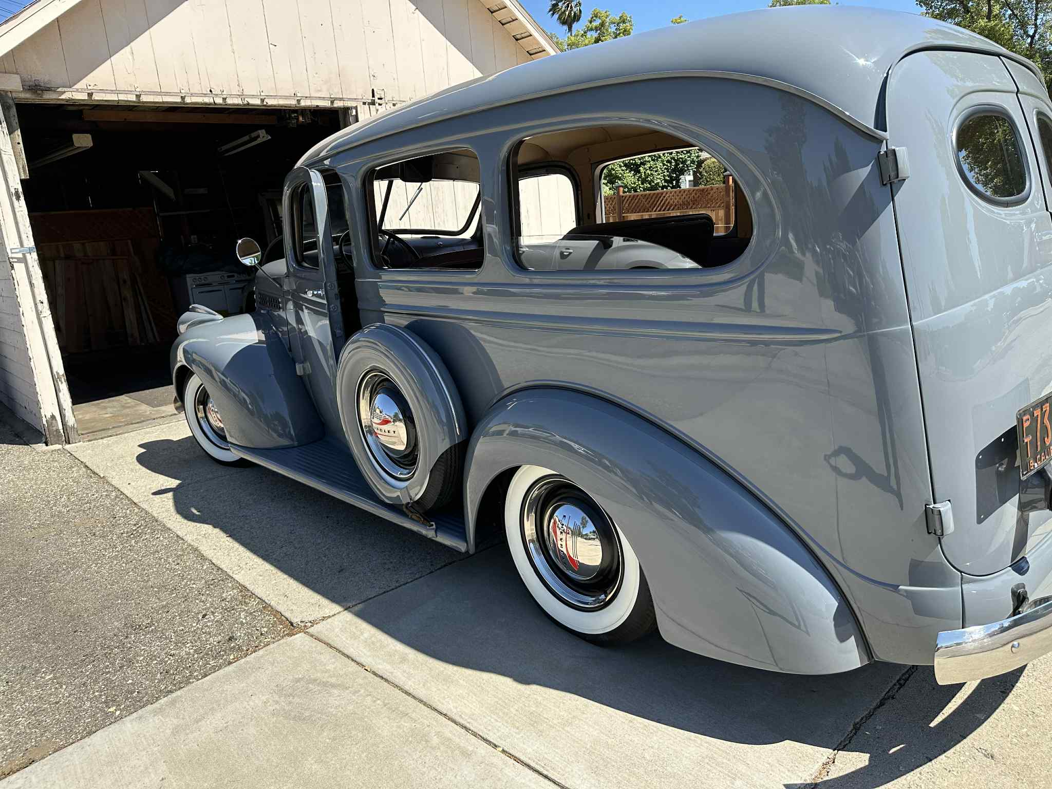 
								1941 Chevrolet Suburban full									