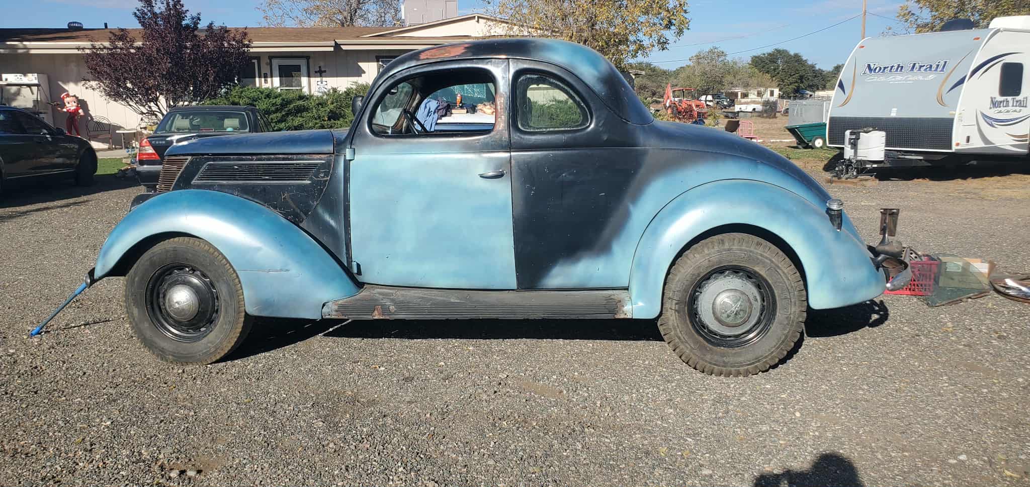 
								1937 Ford Coupe full									
