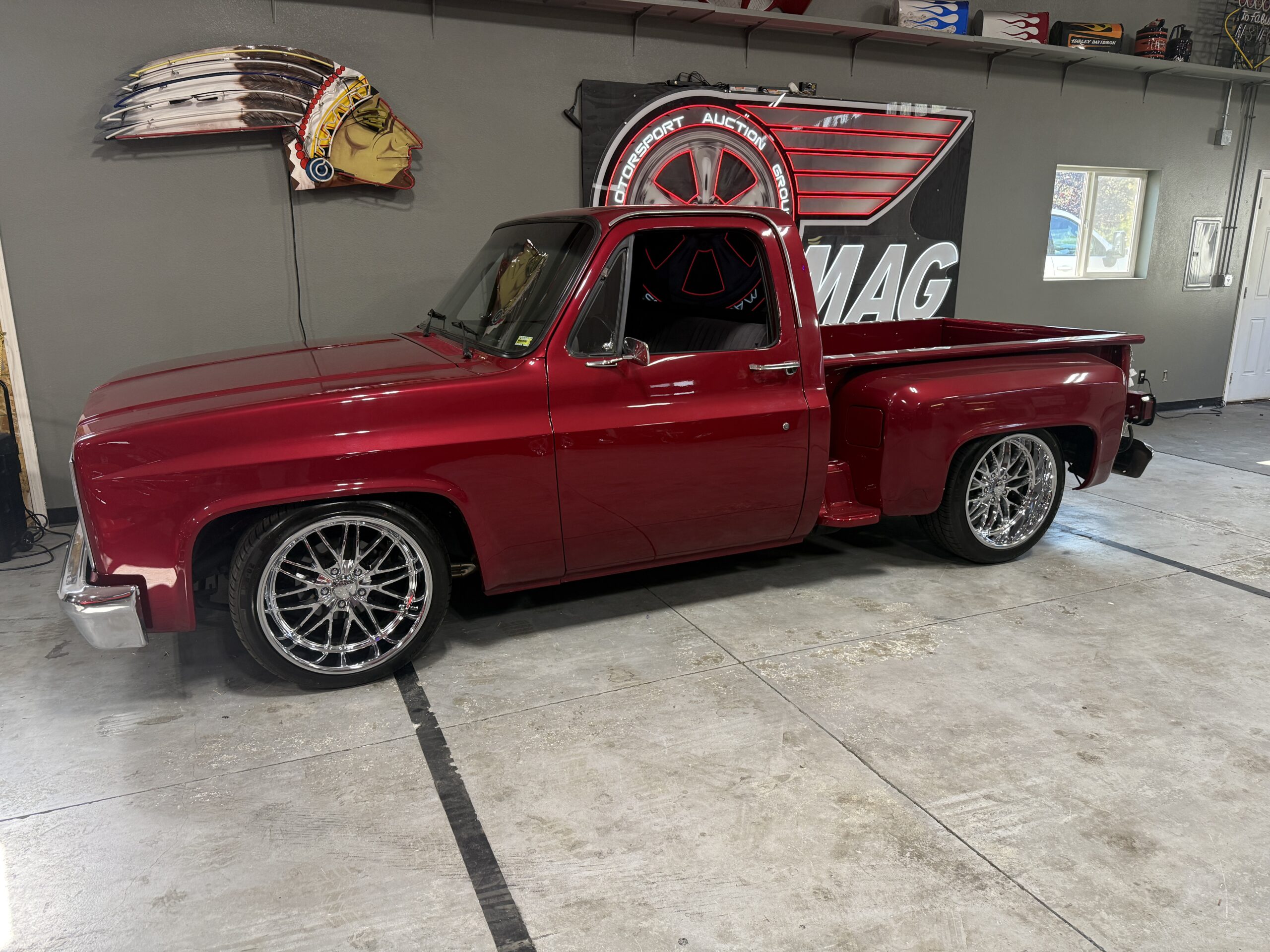 
								1982 Chevrolet C10 Stepside full									