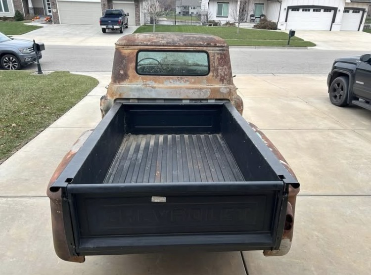 
								1958 Chevrolet 3100 full									