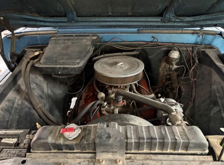 
								1966 Chevrolet Suburban full									