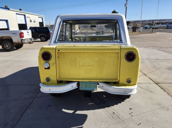 
								1967 IH Sport Top 4X4 full									