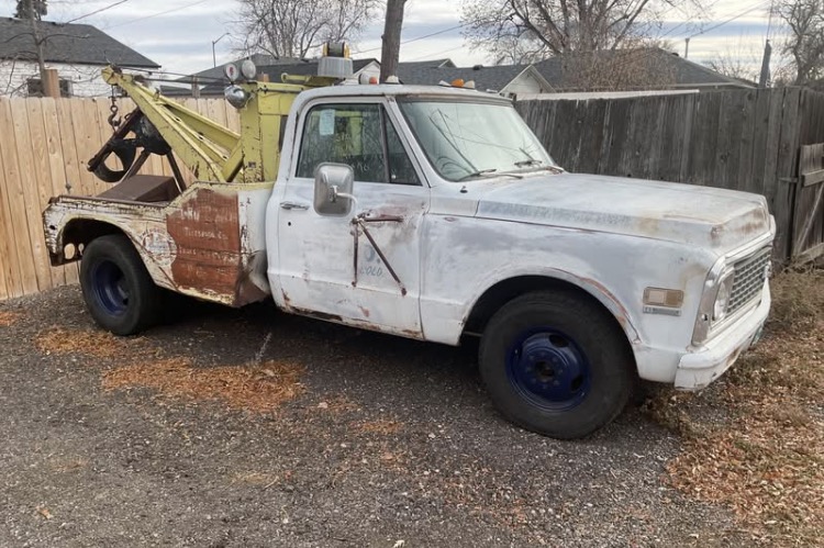 
								1971 Chevrolet 1Ton Tow Truck full									