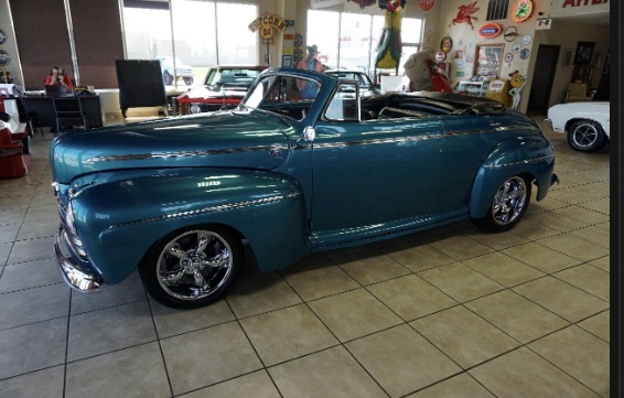 
								1946 Ford Super Deluxe Convertible full									