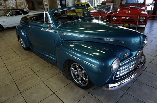 
								1946 Ford Super Deluxe Convertible full									