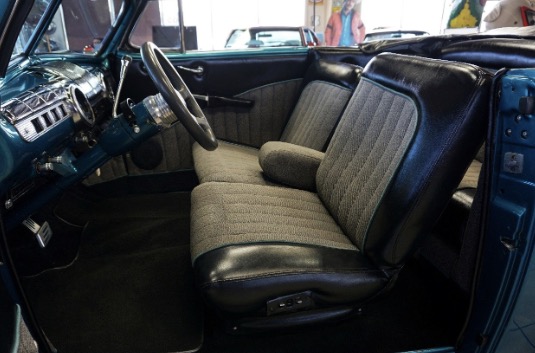 
								1946 Ford Super Deluxe Convertible full									