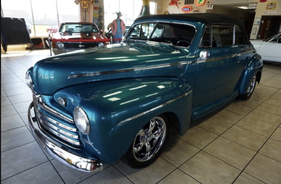 
								1946 Ford Super Deluxe Convertible full									