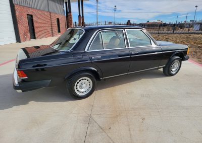 
								1981 Mercedes-Benz 300D full									
