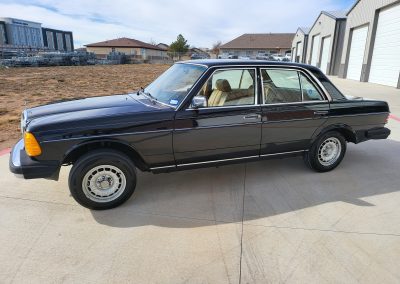 
								1981 Mercedes-Benz 300D full									