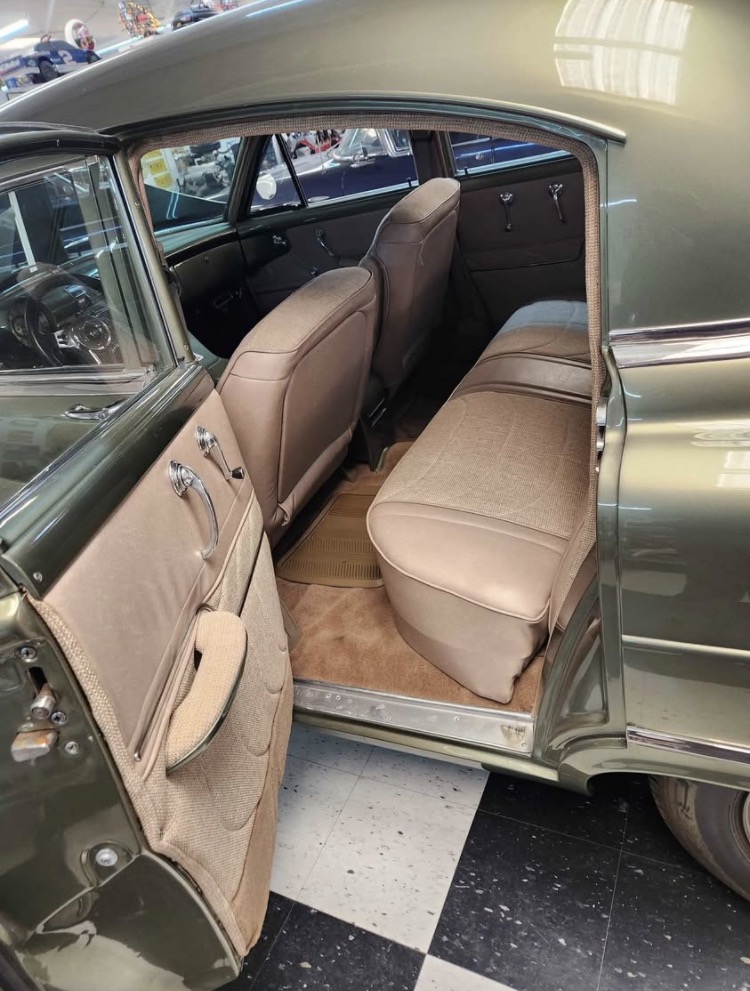 
								1950 Buick Special full									