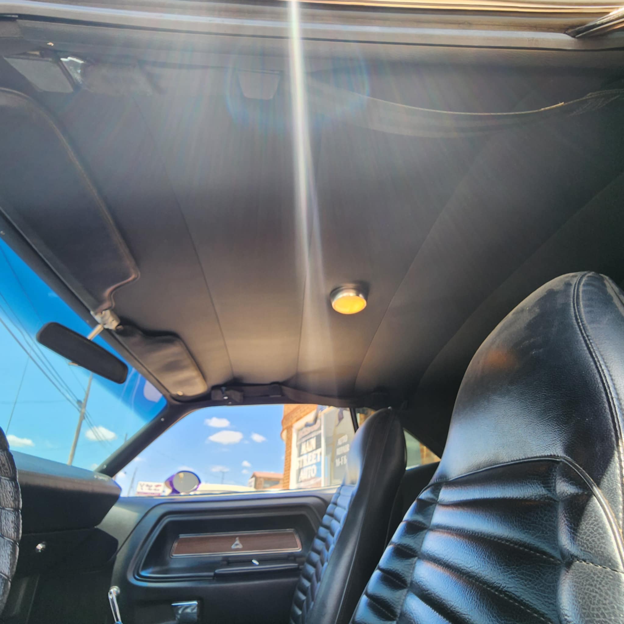 
								1970 Dodge Challenger R/T full									