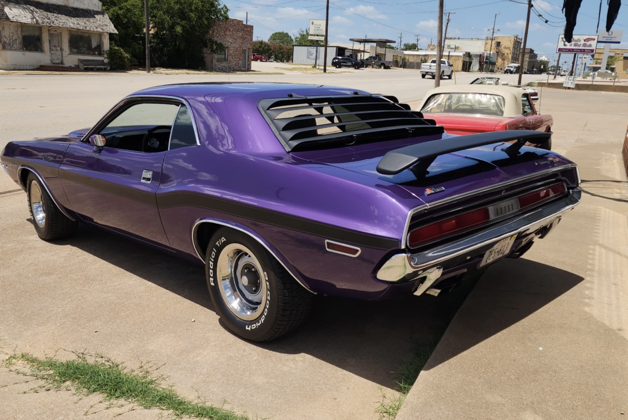 
								1970 Dodge Challenger R/T full									
